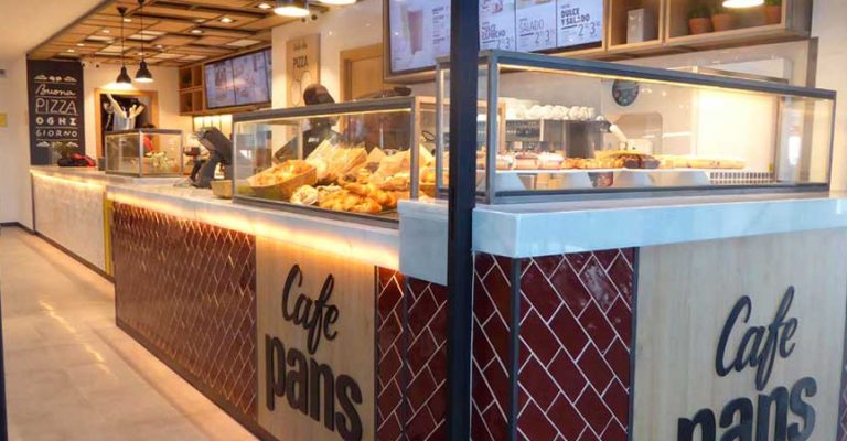 Pans inaugura en Cádiz